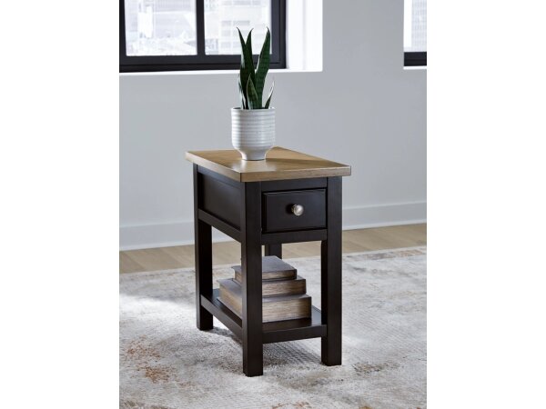 Drazmine Open Shelf Chairside Table - Image 2