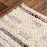 Nova Silver / Ivory Area Rug - 8' x 10' - Image 4