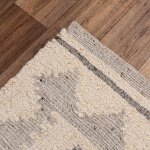 Nova Ivory / Silver Area Rug - 8' x 10' - Image 3