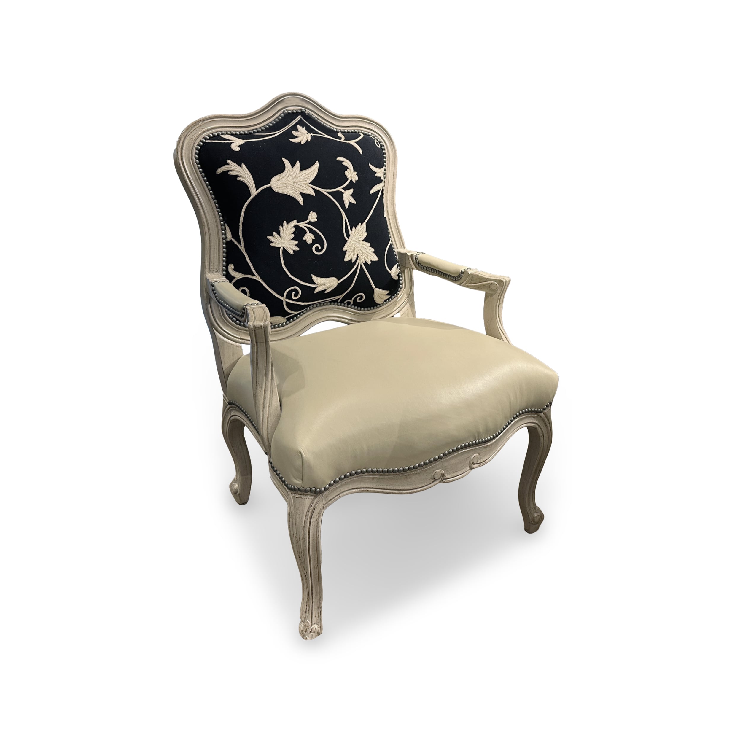 Toro Des Black Traditional Accent Chair